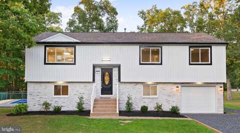 4 SANDSTONE COURT, HAMMONTON, NJ 08037