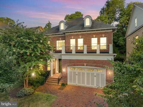 6817 STOCKWELL MANOR DRIVE, FALLS CHURCH, VA 22043