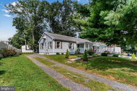2103 SMOKETOWN ROAD ROAD, FAYETTEVILLE, PA 17222
