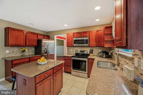 2823 GRAYBILL COURT, NEW WINDSOR, MD 21776