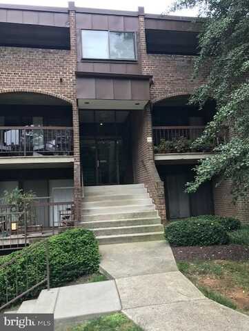 11232 CHESTNUT GROVE SQUARE, RESTON, VA 20190
