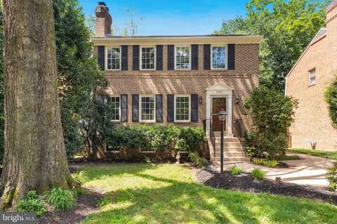 1250 PINE HILL ROAD, MCLEAN, VA 22101