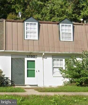 1780 VILLAGE GREEN DRIVE, HYATTSVILLE, MD 20785