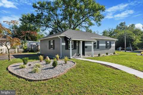 39 MEMORIAL DRIVE, NEW CASTLE, DE 19720