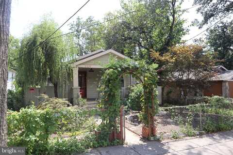 3209 E STREET SE, WASHINGTON, DC 20019