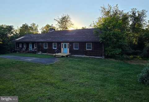325 N FUNK ROAD, BOYERTOWN, PA 19512