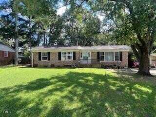 102 Murchison Drive, Dunn, NC 28334