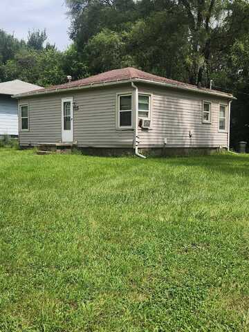1900 Clearview Street, Waterloo, IA 50707