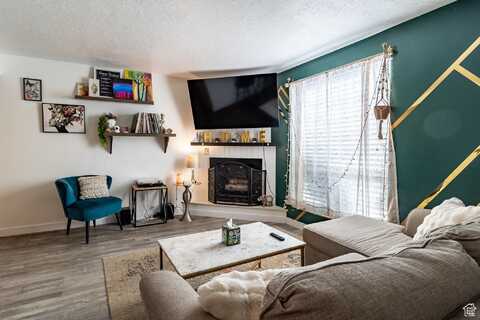 3927 S LAMPLIGTHER, Riverdale, UT 84405