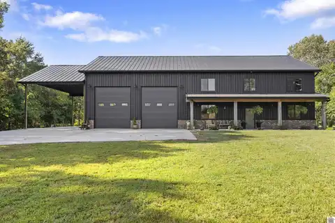 215 Wintergreen Ln., Murray, KY 42071