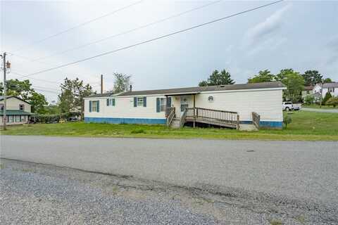 109 3rd St, Seminole, PA 16253