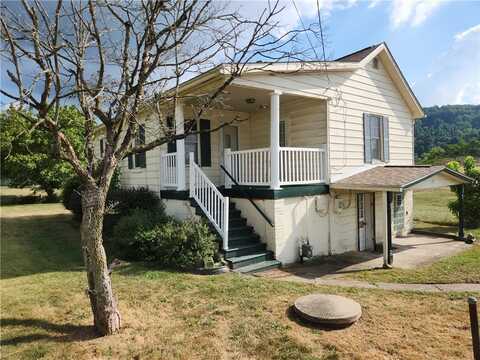 15 Naomi St, Washington, PA 15438