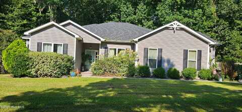 135 Stones Throw Court, Rocky Point, NC 28457