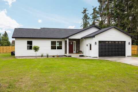 448 E Felshaw Street, Gaylord, MI 49735