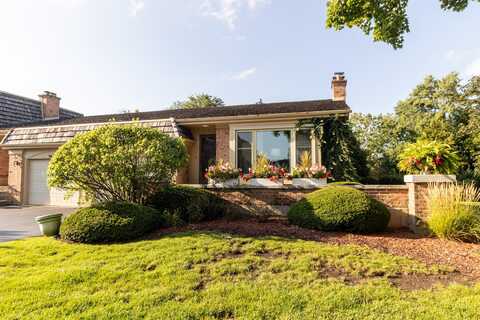 19W078 Normandy North Avenue, Oak Brook, IL 60523