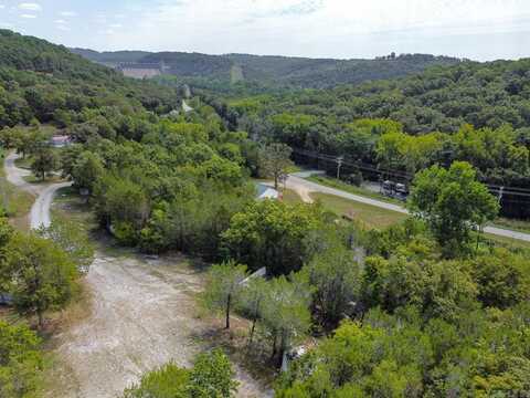 72 Piper Ln Lane, Salesville, AR 72653