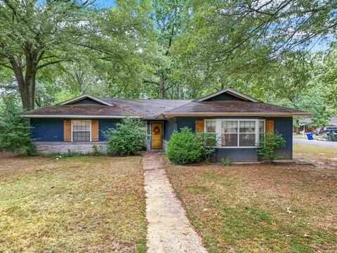 2013 Creekwood Drive, Conway, AR 72032