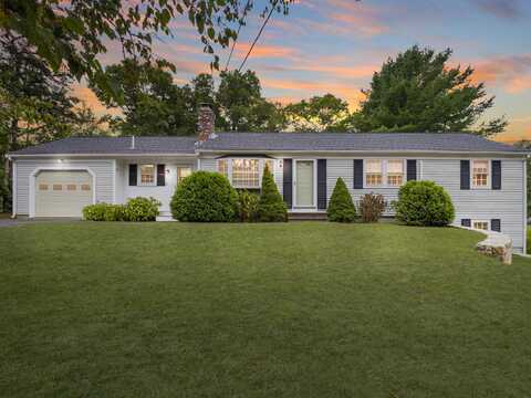 17 Avalon Circle, Osterville, MA 02655