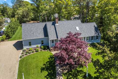 12 Paddocks Path, East Dennis, MA 02641
