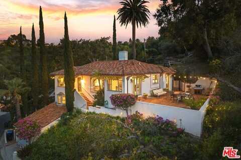 14878 Round Valley Dr, Sherman Oaks, CA 91403
