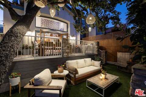 439 Carroll Canal, Venice, CA 90291