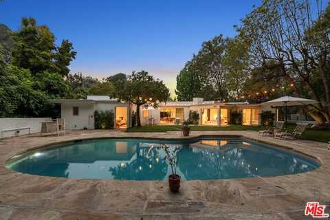 9451 Hidden Valley Pl, Beverly Hills, CA 90210