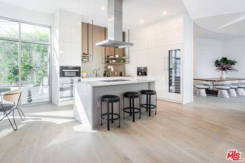 8600 Wilshire Blvd, Beverly Hills, CA 90211