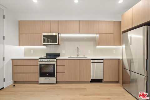 11023 Blix St, North Hollywood, CA 91602