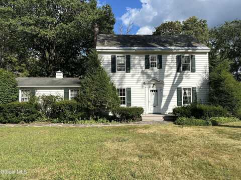 1556 Dean Street, Niskayuna, NY 12309