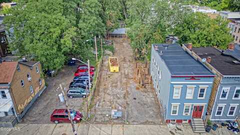 161 N Lake Avenue, Albany, NY 12206