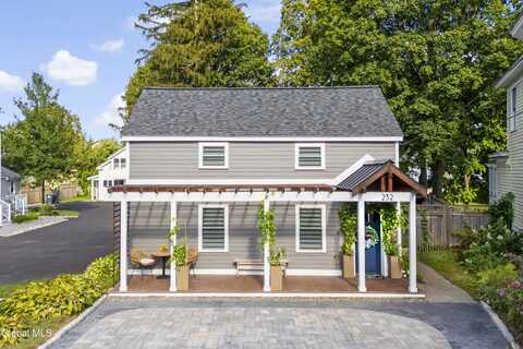 232 Nelson Avenue, Saratoga Springs, NY 12866