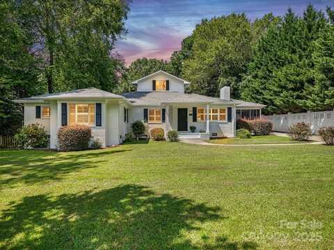 115 Heathwood Road, Charlotte, NC 28211