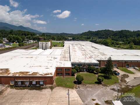 144 Water Street, Old Fort, NC 28762