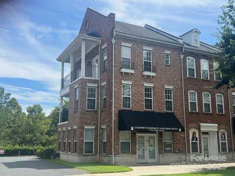 8728 Arbor Creek Drive, Charlotte, NC 28269