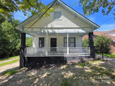 904 S Salisbury Avenue, Spencer, NC 28159