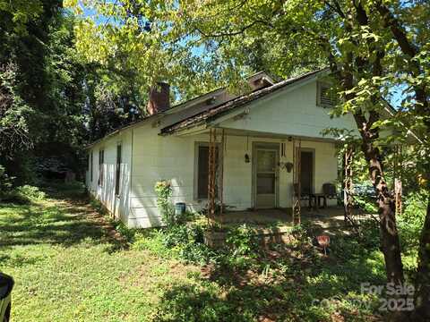 2320 N Stewart Avenue, Newton, NC 28658