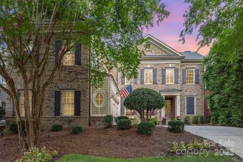 8916 Heydon Hall Circle, Charlotte, NC 28210