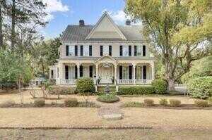 710 S Main Street, Summerville, SC 29483