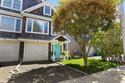 67 Thorpe Street, Fairfield, CT 06824