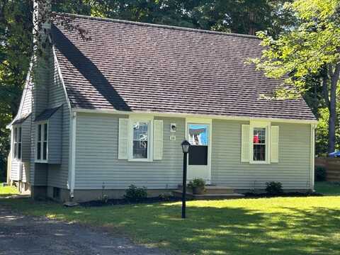 10 Falls River Circle, Essex, CT 06442