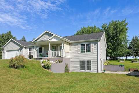 313 11th Avenue W, Grinnell, IA 50112