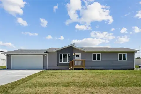 405 10th Street, Nevada, IA 50201