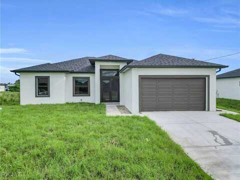 3206 34th Street SW, Lehigh Acres, FL 33976