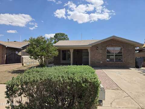 9745 STAUBUCK Drive, El Paso, TX 79927