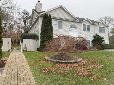 Jackson, HAMPTON BAYS, NY 11946