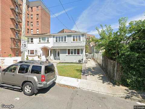 Briar, FAR ROCKAWAY, NY 11691
