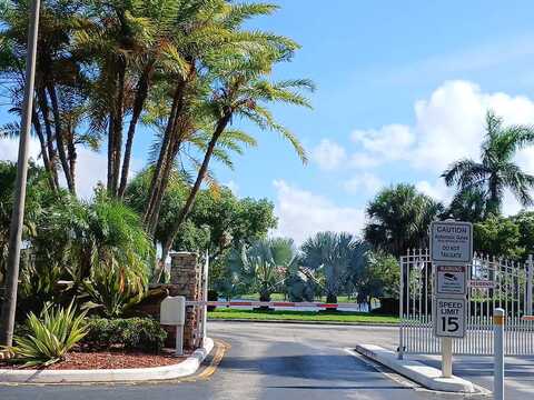 159Th, PEMBROKE PINES, FL 33028