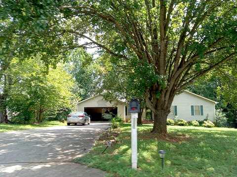 Poe, HICKORY, NC 28601