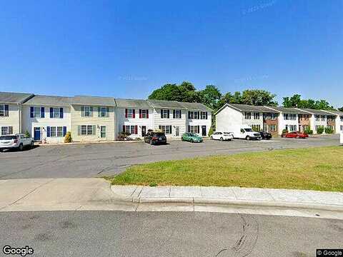 Kadies, EDINBURG, VA 22824