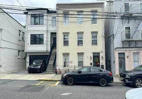 70Th, GUTTENBERG, NJ 07093